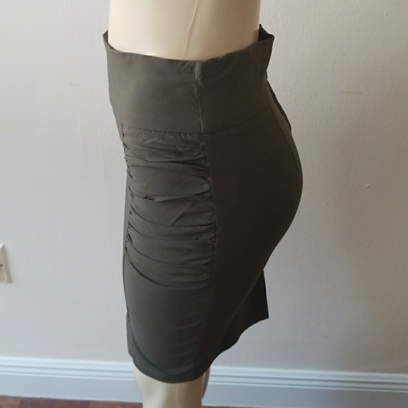 Army green pencil high waisted skirt - Picture 2 of 3